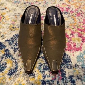 Donald J Pliner Mules